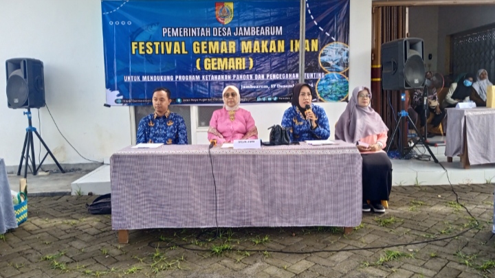 Festival Gemar Makan Ikan desa Jambearum