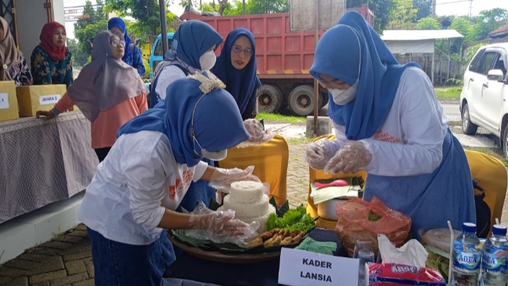 Festival Gemar Makan Ikan Desa Jambearum