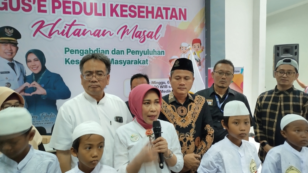 Khitanan massal di RSD Balung